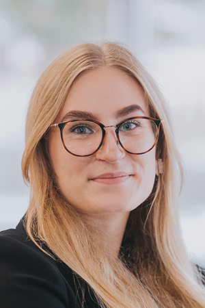 Portrait Lilli Hiller